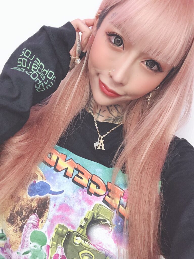 泉麻那アパレルブランドalu