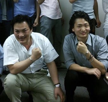 株主H氏とは浜崎盛史